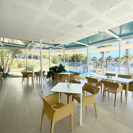 Boutique Higueron * فوينخيرولا