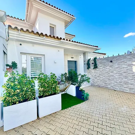 Higueron Holiday home *