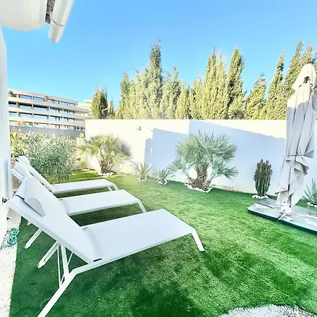 Rental Higueron Boutique Resort *